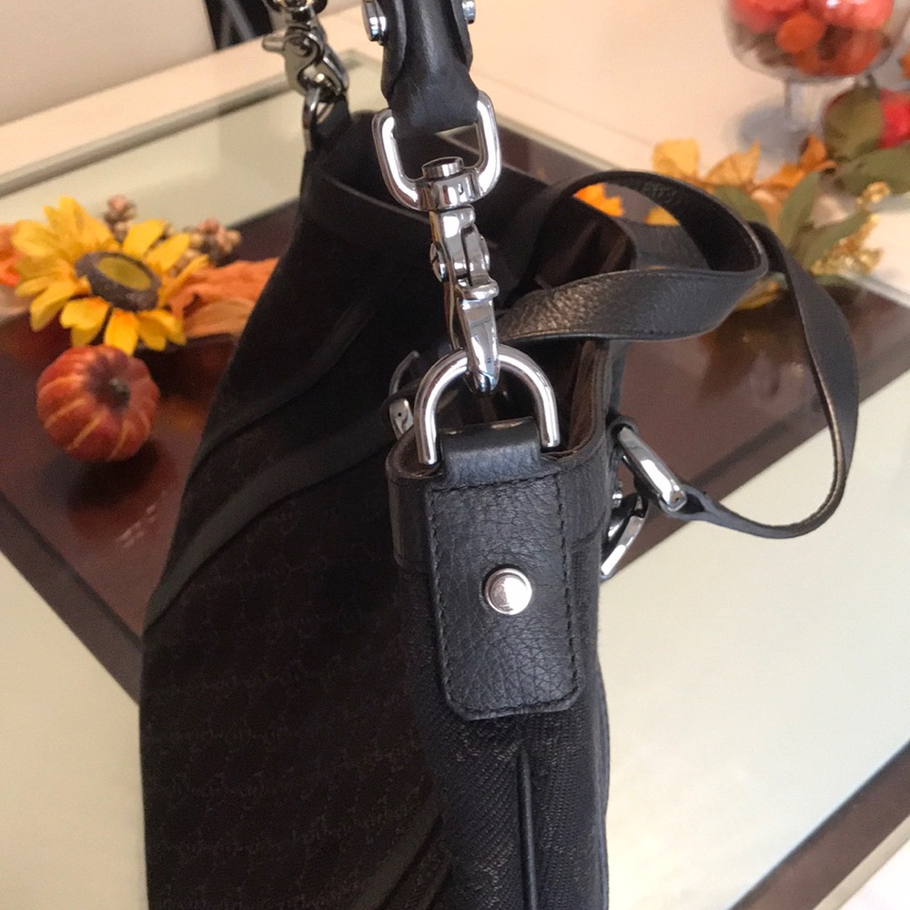 Authentic Gucci Purse - Picture 3 of 14